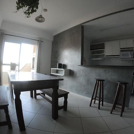 Beach House Itagua: Charming Ubatuba Apartment 300m from Coast Exterior photo