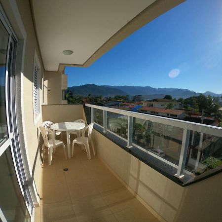 Beach House Itagua: Charming Ubatuba Apartment 300m from Coast Exterior photo