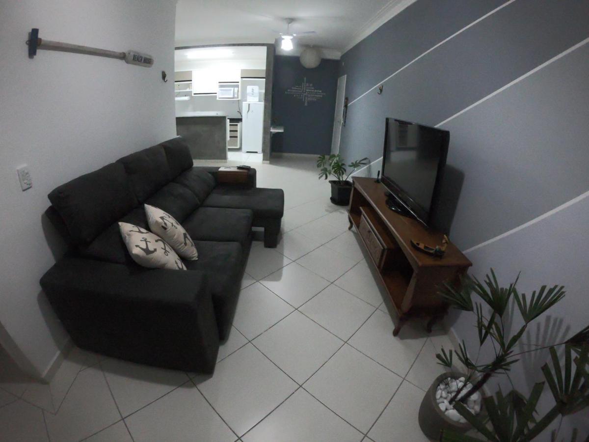 Beach House Itagua: Charming Ubatuba Apartment 300m from Coast Exterior photo
